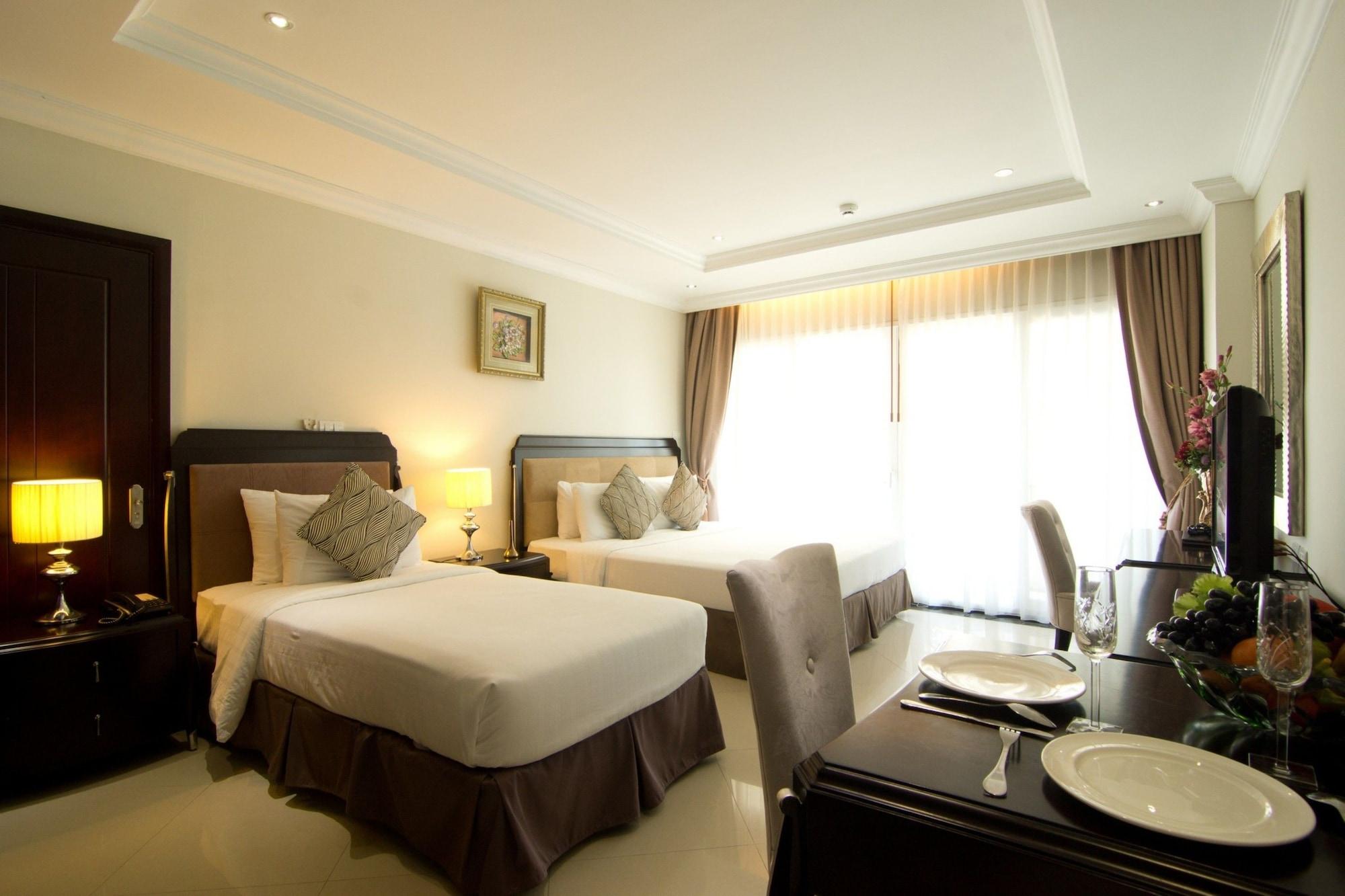 Hotel Lk Legend à Pattaya Extérieur photo
