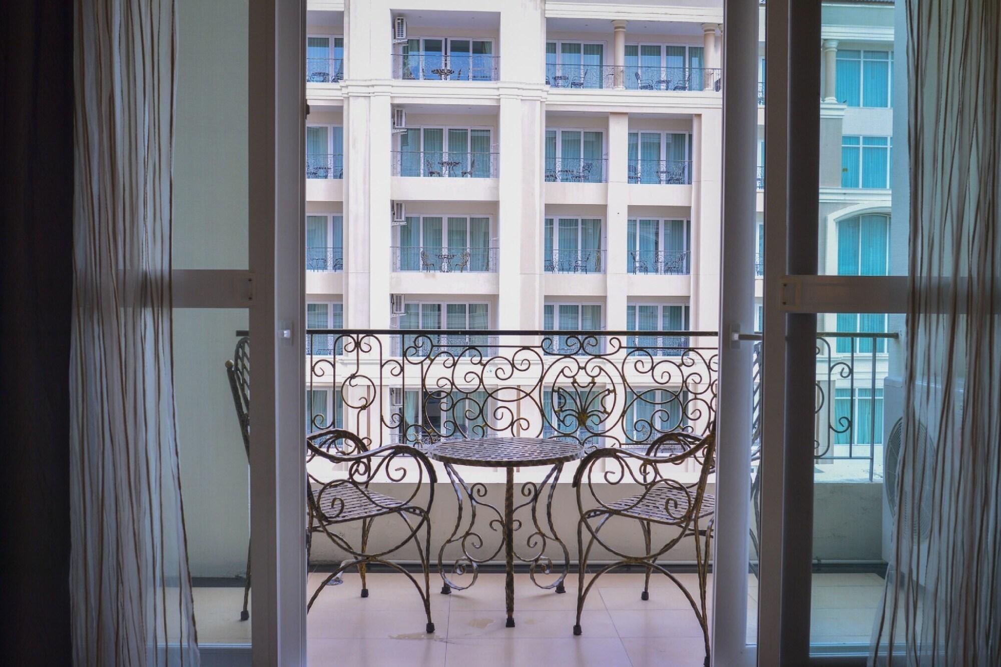 Hotel Lk Legend à Pattaya Extérieur photo