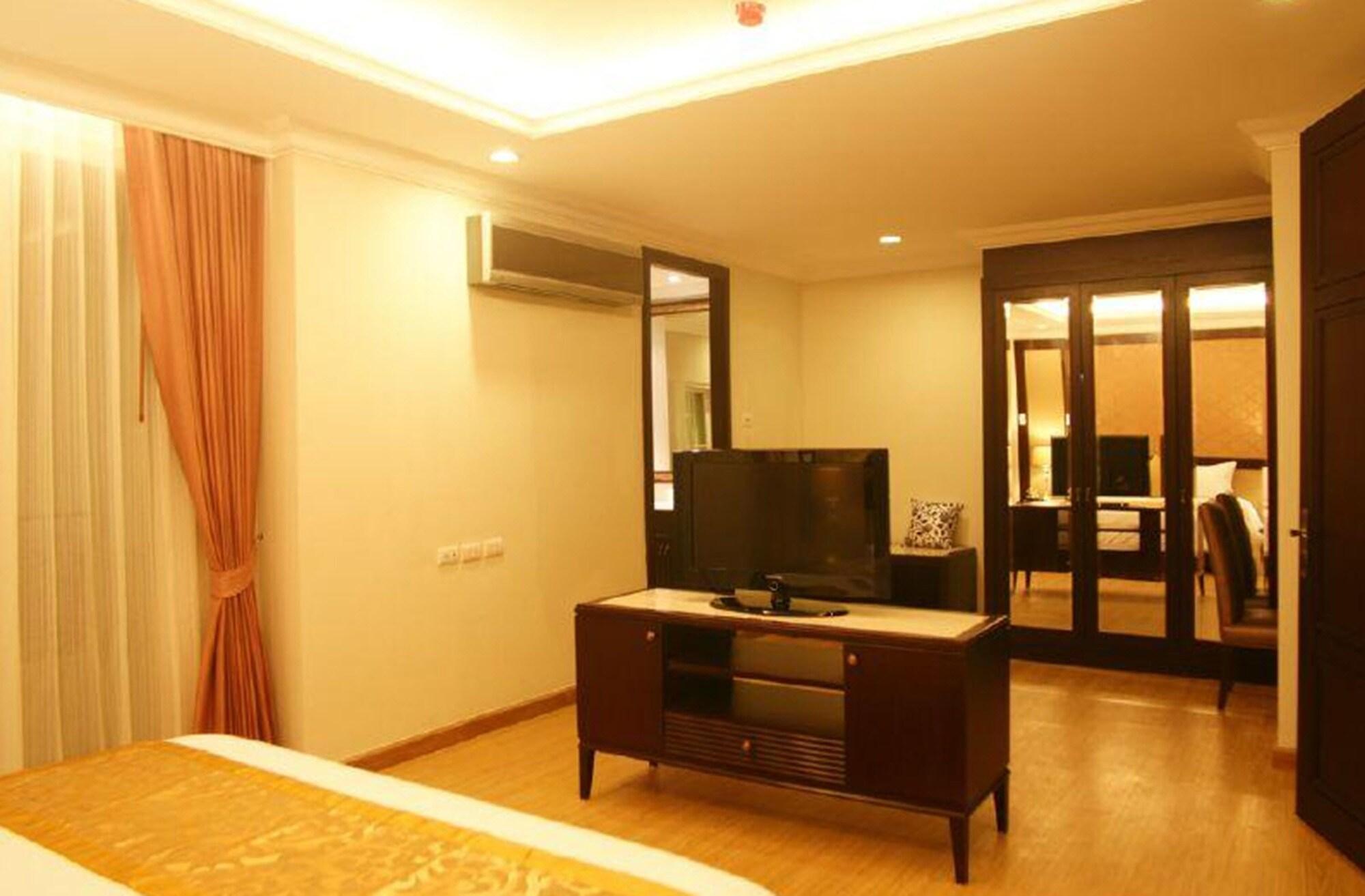 Hotel Lk Legend à Pattaya Extérieur photo