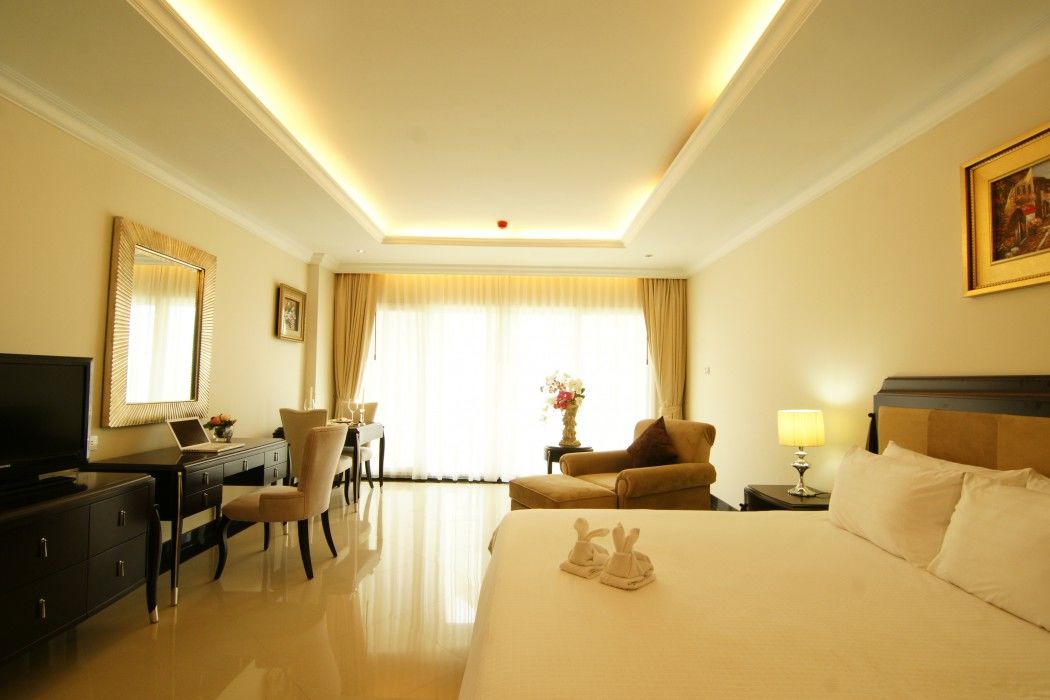 Hotel Lk Legend à Pattaya Extérieur photo